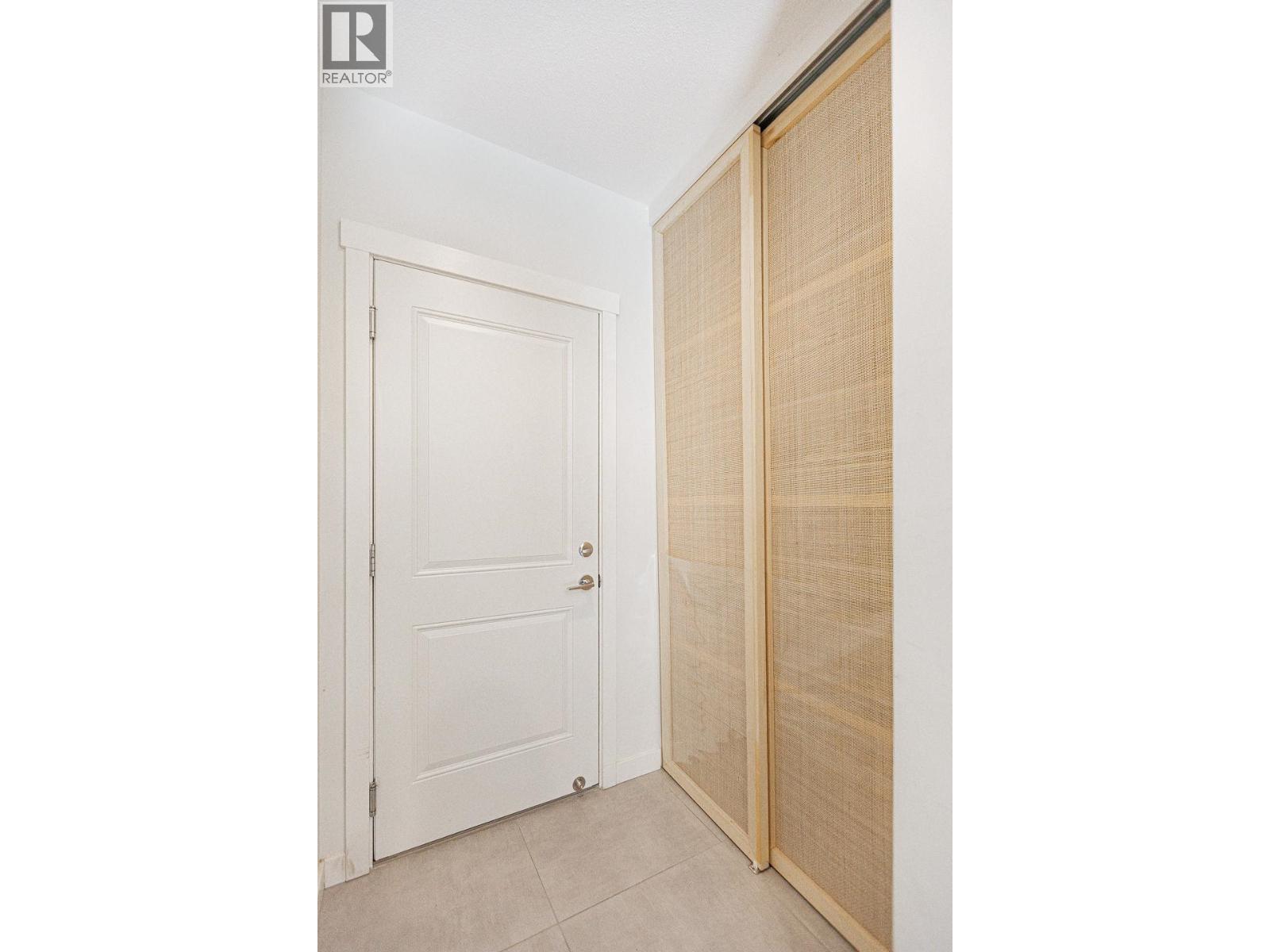 #120-10388 NO. 2 Road, Richmond