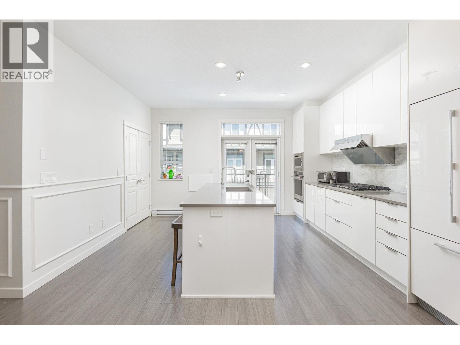 #120-10388 NO. 2 Road, Richmond