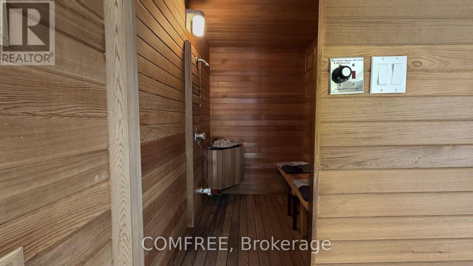 23 JANUS COURT,Toronto (Hillcrest Village),,