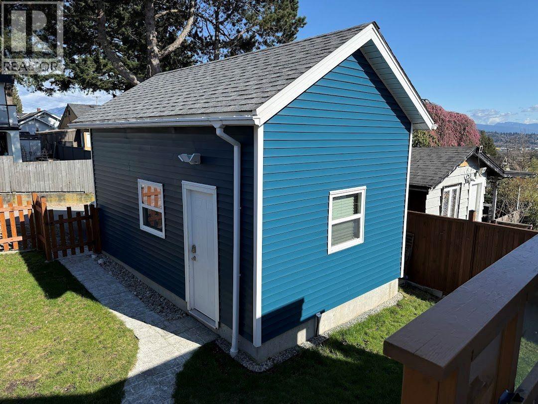 431 SCHOOL STREET, New Westminster