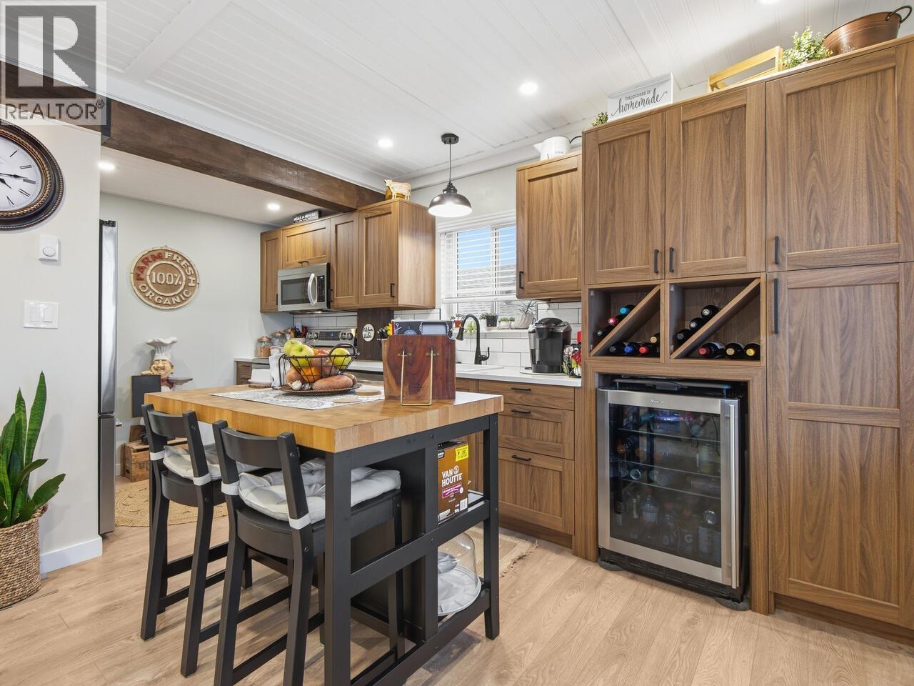 431 SCHOOL STREET, New Westminster