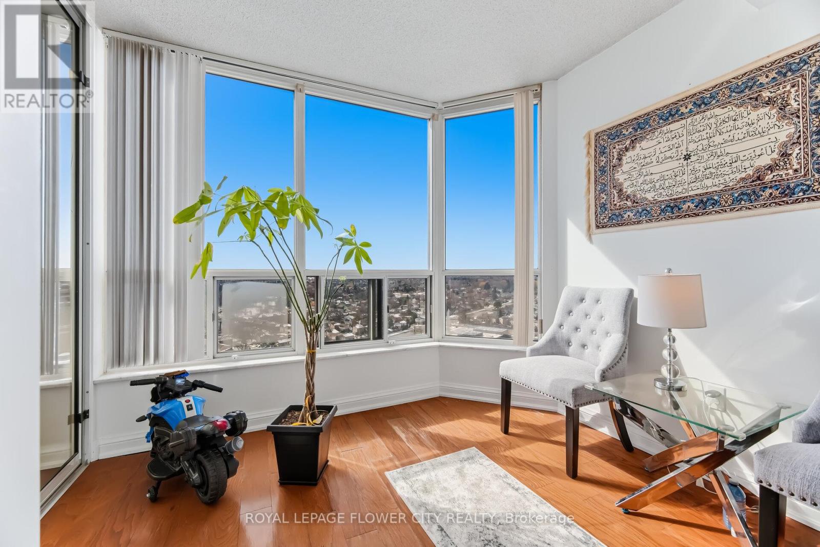 #2103 22 HANOVER ROAD - 31