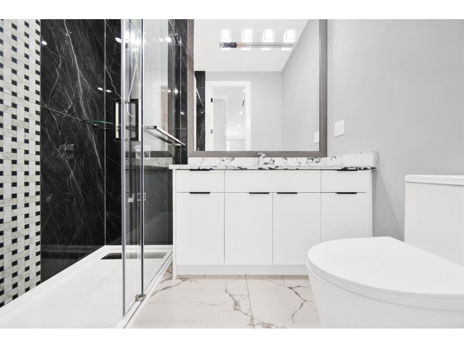 11775 82B Avenue, Delta