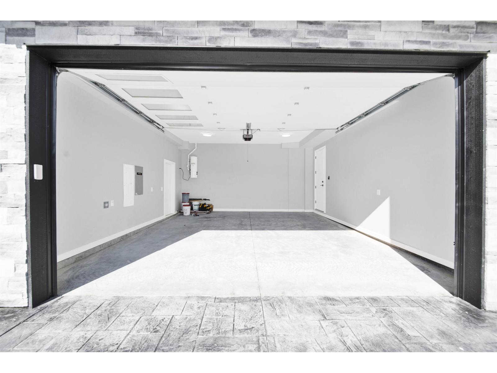 11775 82B Avenue, Delta