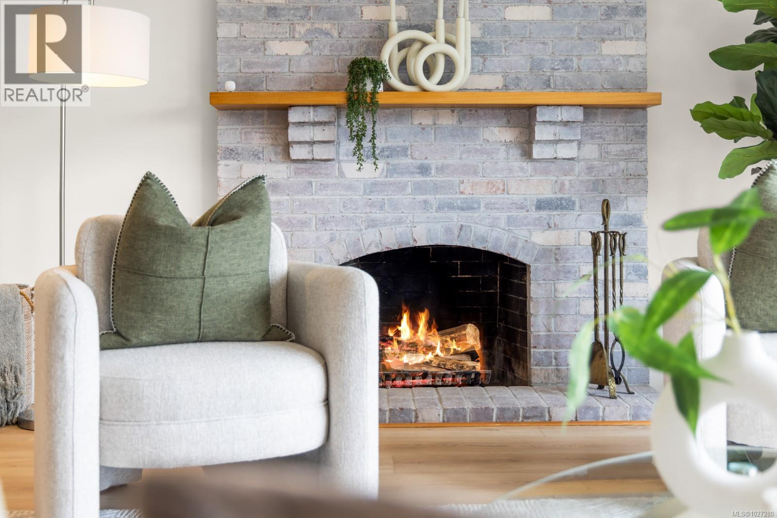 916 MONTEREY AVE - Image 3