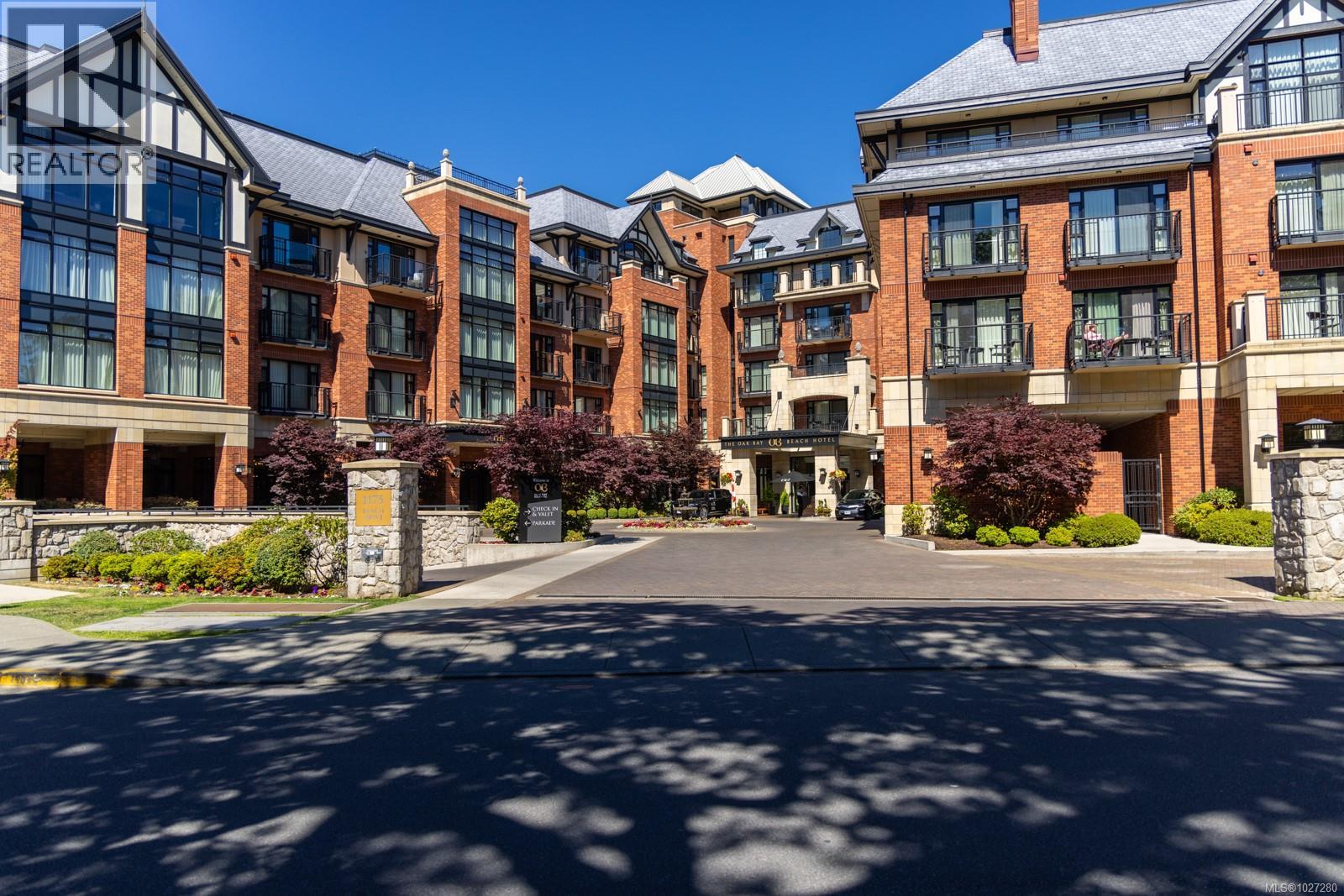 916 MONTEREY AVE - 49