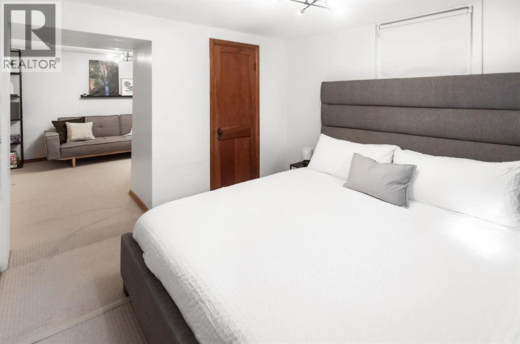 Single Family House Bungalow for Sale in   Avenue NE Tuxedo Park Calgary 