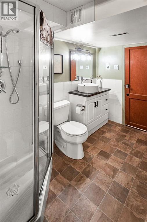 Single Family House Bungalow for Sale in   Avenue NE Tuxedo Park Calgary 