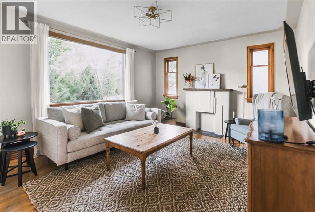 Single Family House Bungalow for Sale in   Avenue NE Tuxedo Park Calgary 