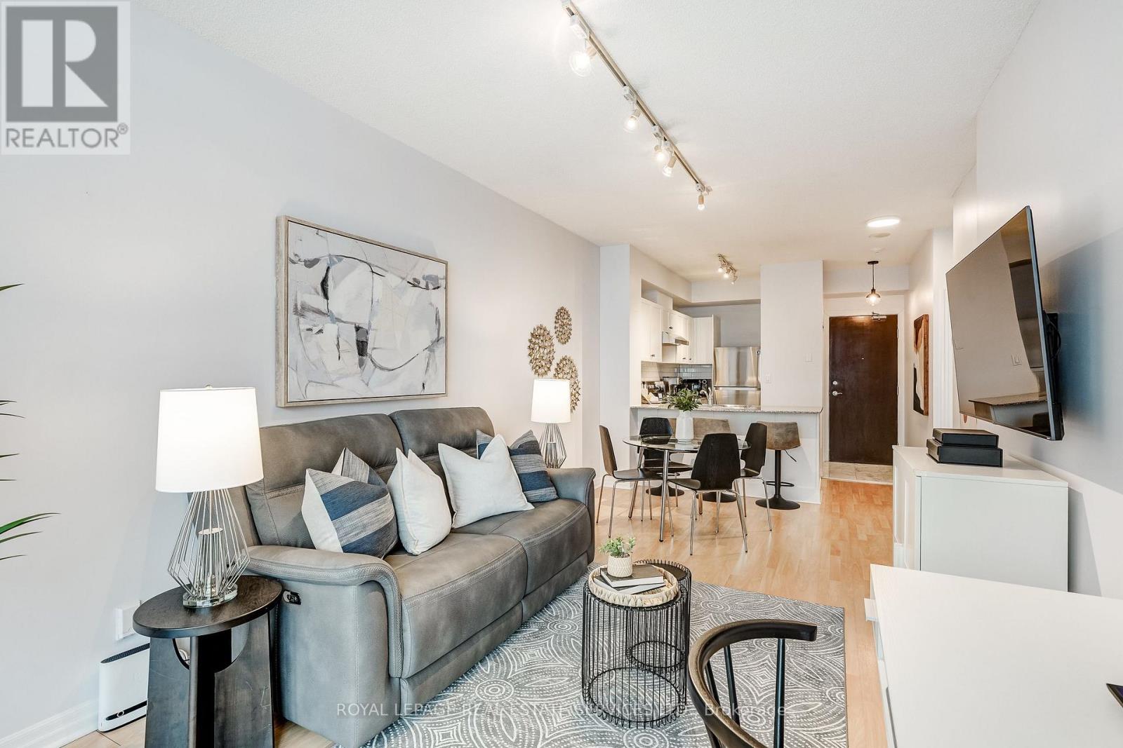 1106 - 1359 RATHBURN ROAD