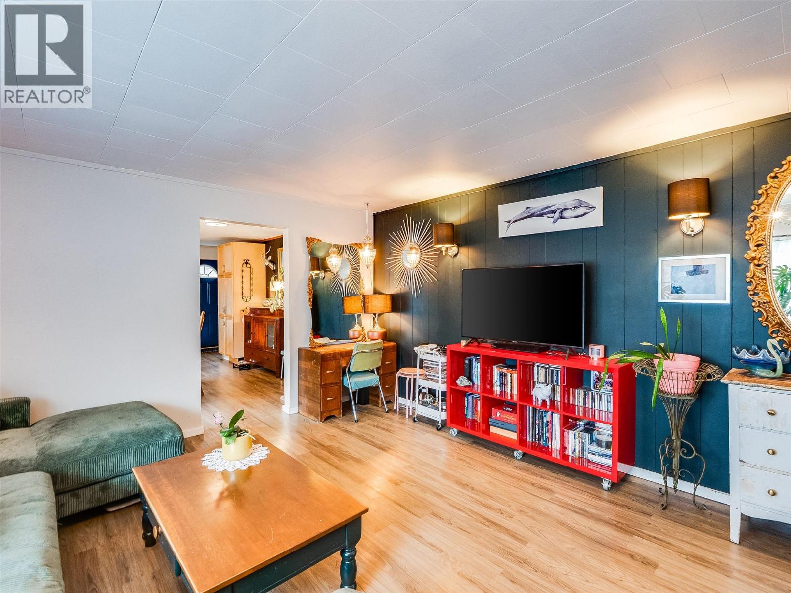 1057 Quance Street, Castlegar