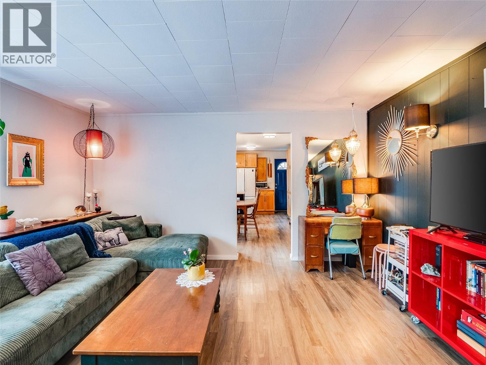 1057 Quance Street, Castlegar