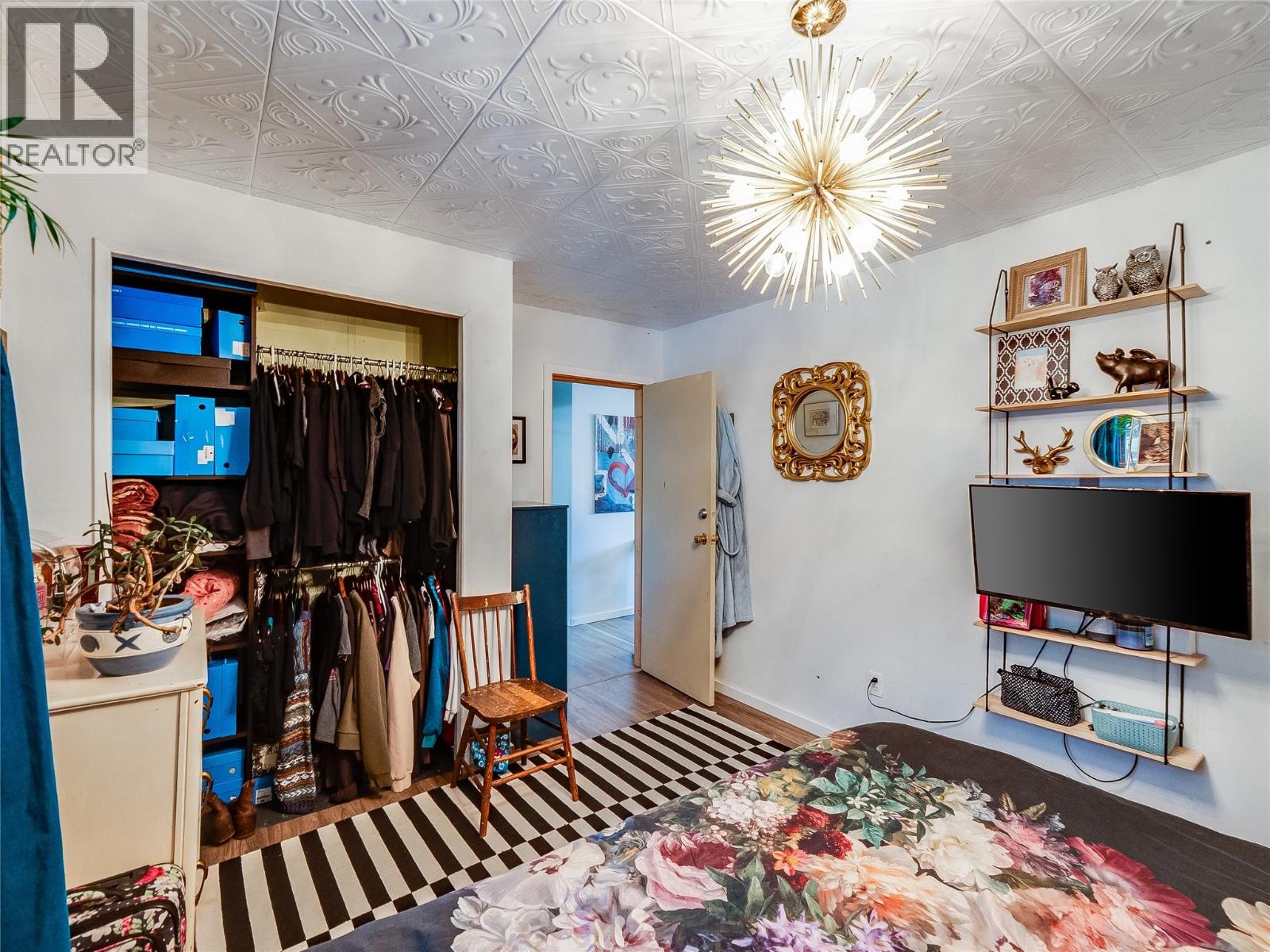 1057 Quance Street, Castlegar