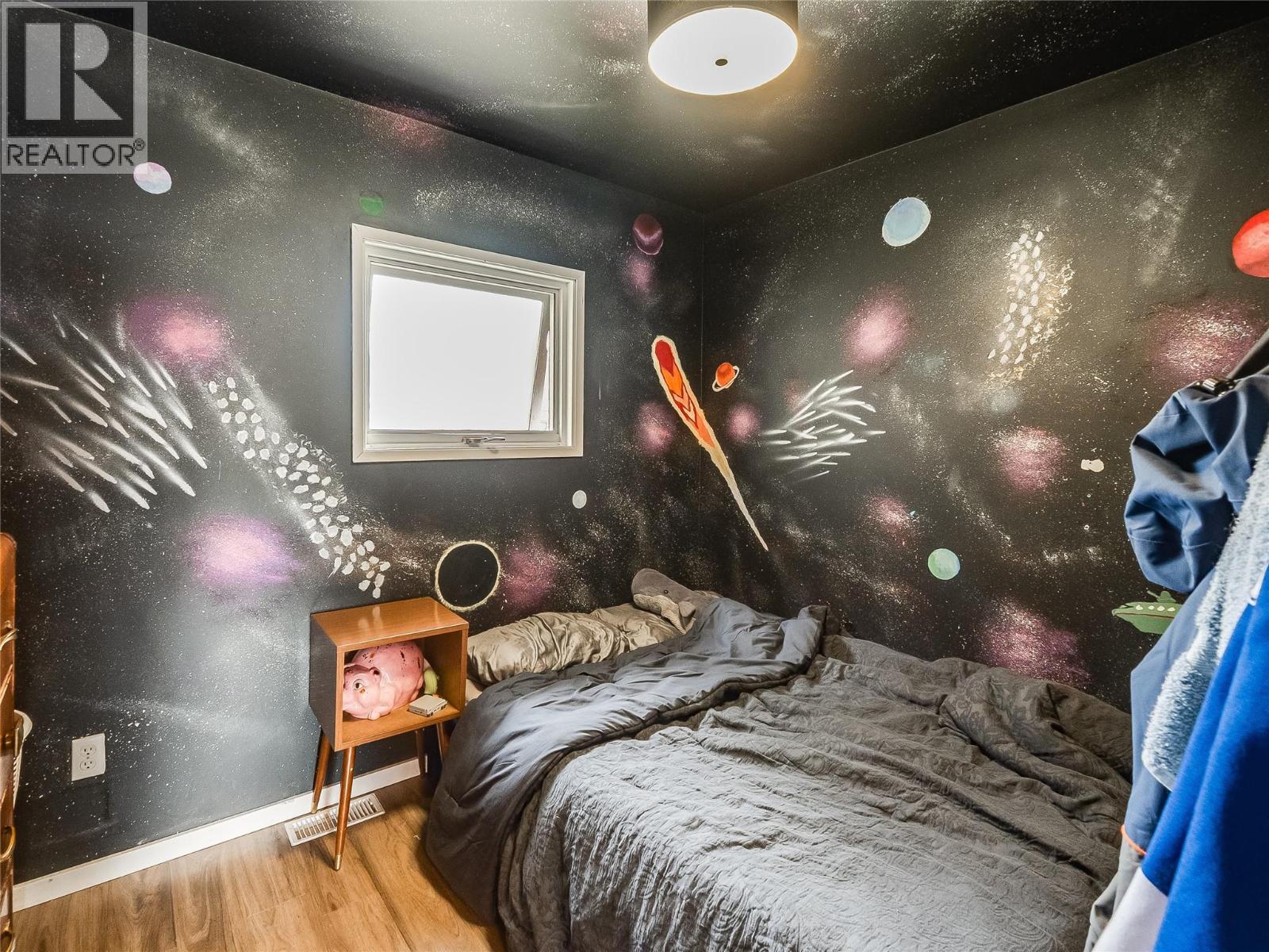 1057 Quance Street, Castlegar