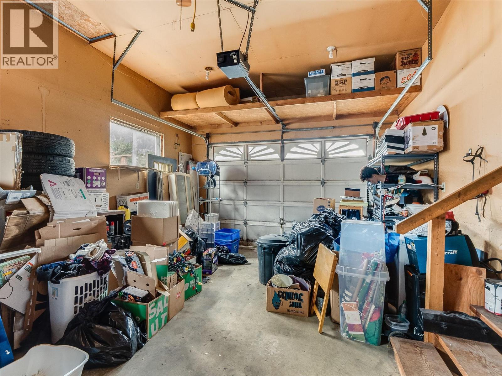 1057 Quance Street, Castlegar