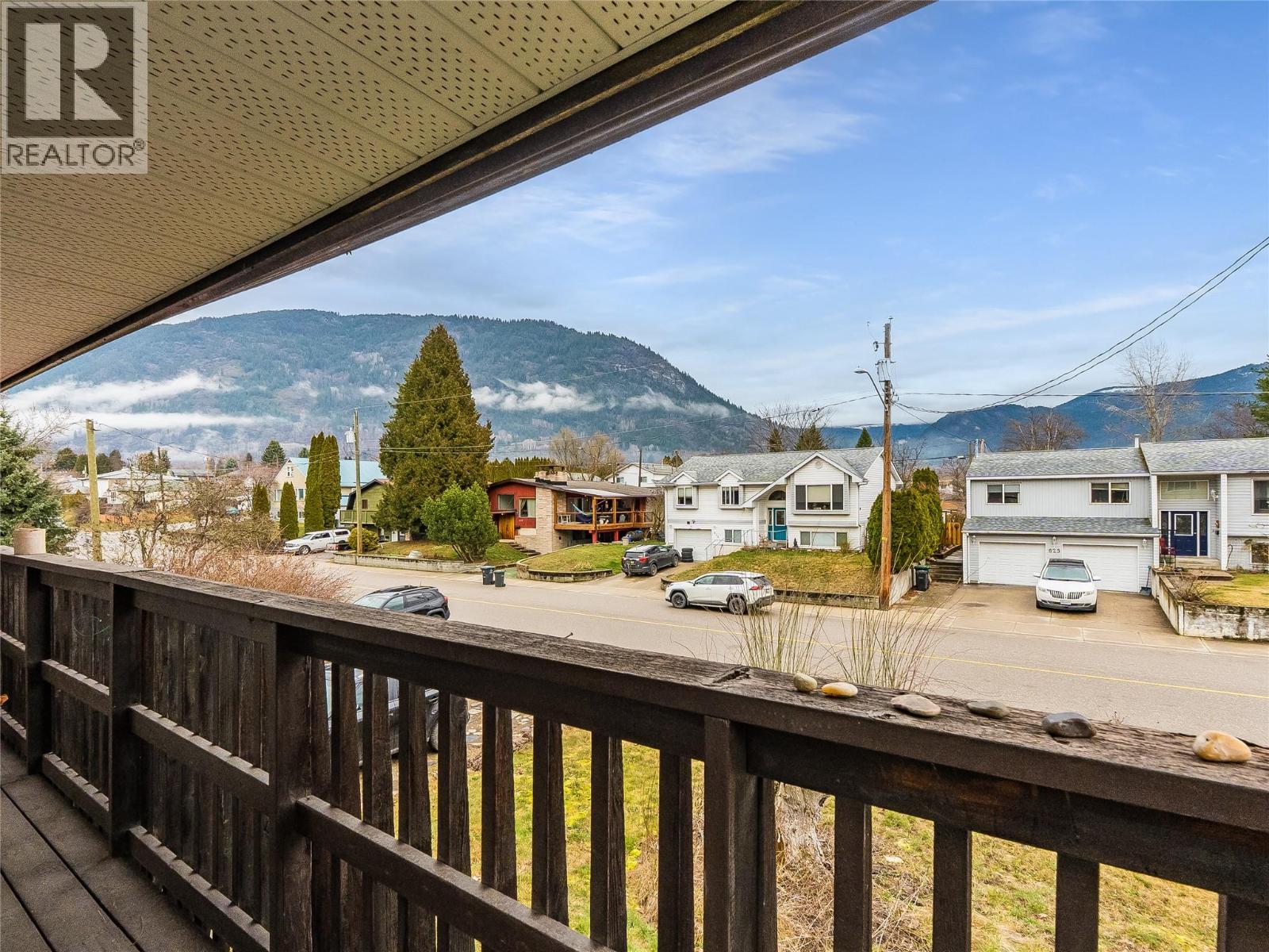 626 9th Avenue, Castlegar