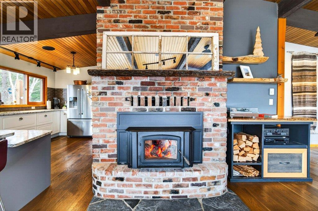 571 60 Street SW, Salmon Arm