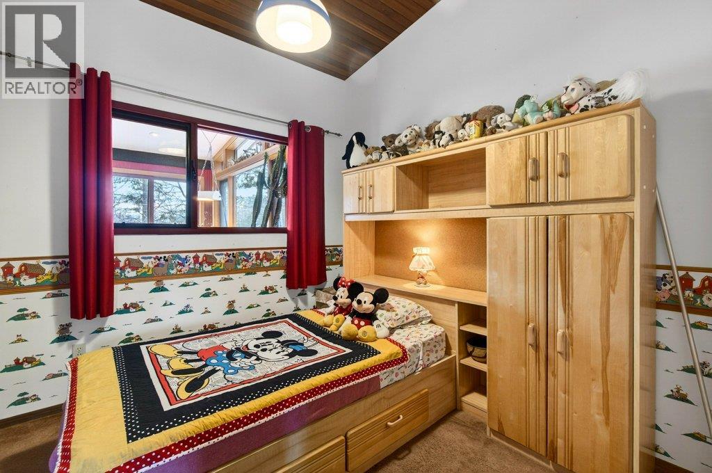 571 60 Street SW, Salmon Arm