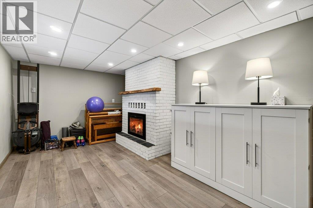 571 60 Street SW, Salmon Arm