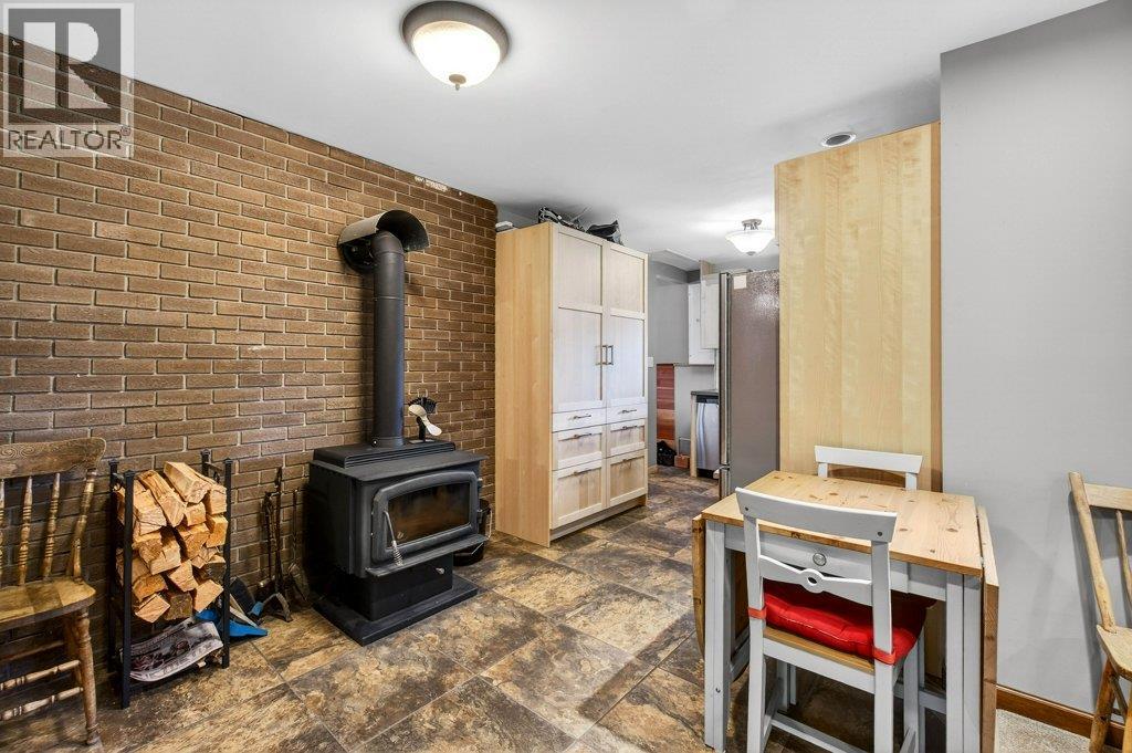 571 60 Street SW, Salmon Arm