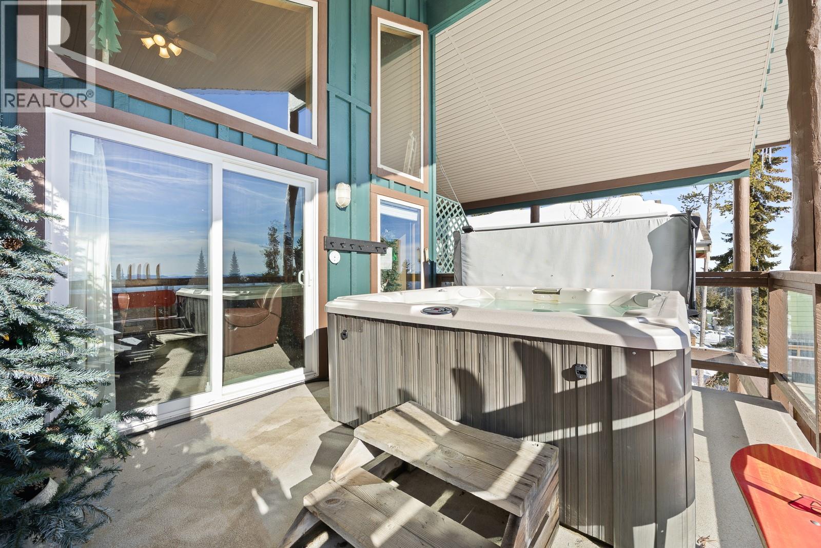 5825 Snow Pines Way Unit# A, Big White