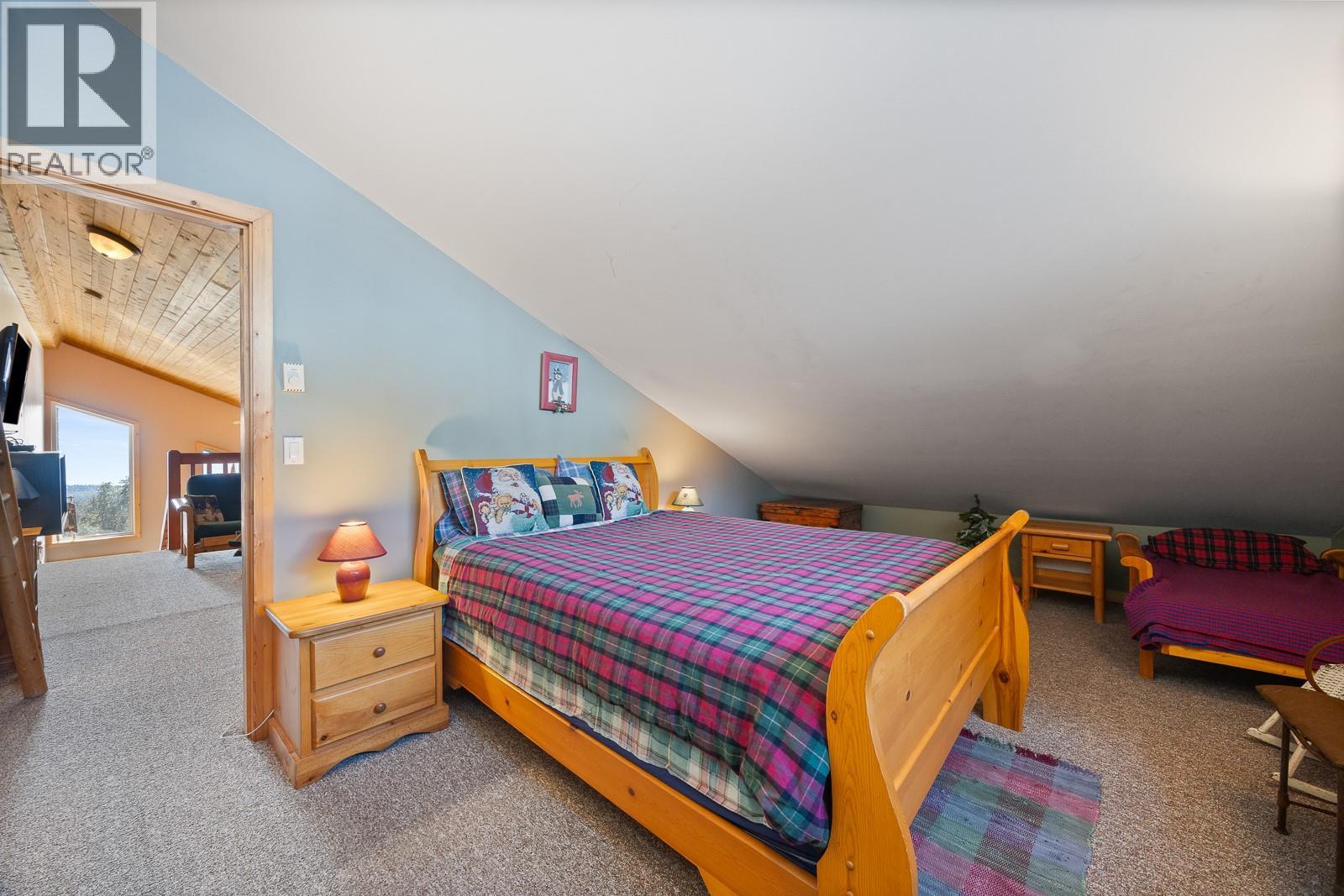 5825 Snow Pines Way Unit# A, Big White