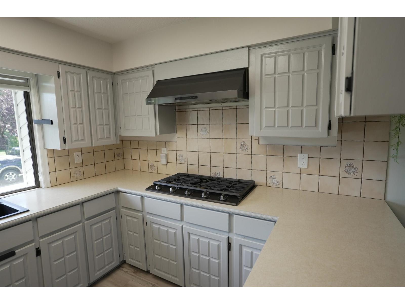 6601 HYLAND Place, Delta