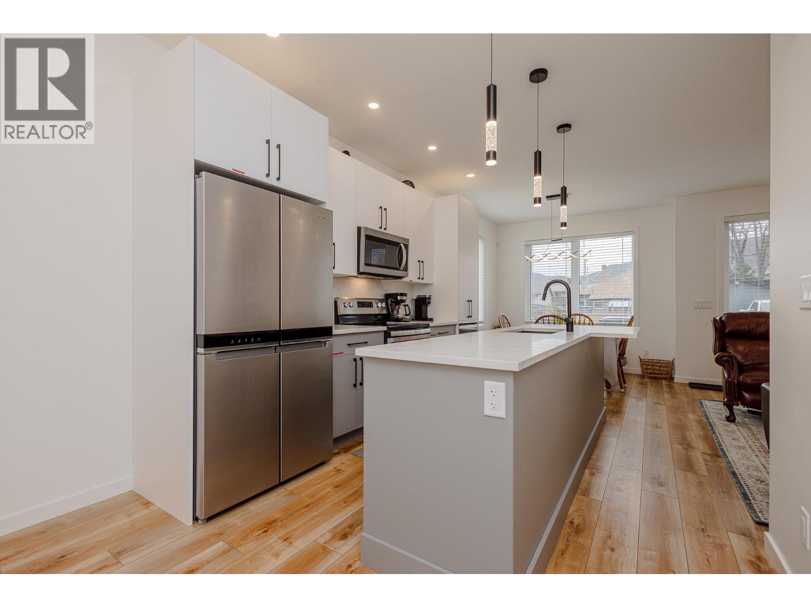 #104 169 Maple Street - 13