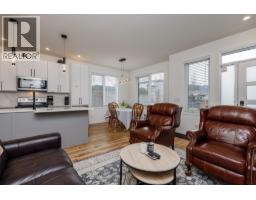 169 Maple Street Unit# 104, Penticton, BC V2A5V4 Photo 9