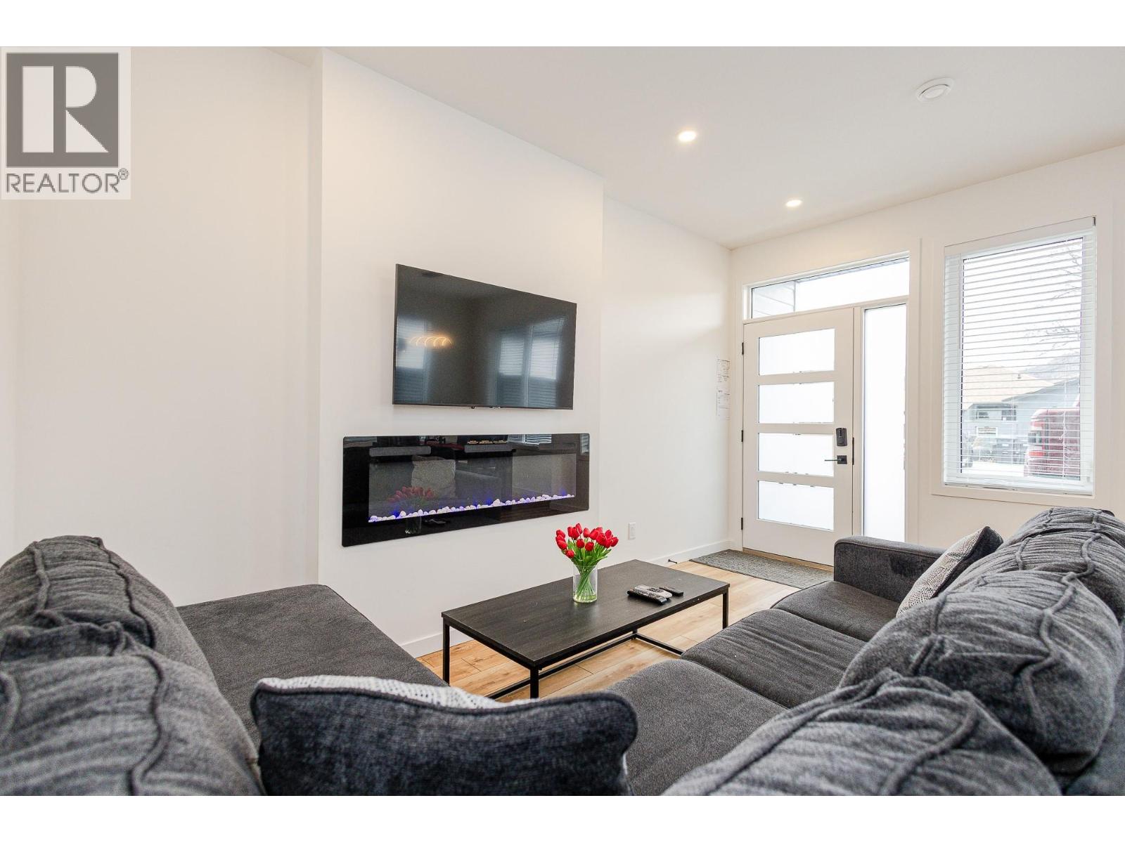 #103 169 Maple Street - 2
