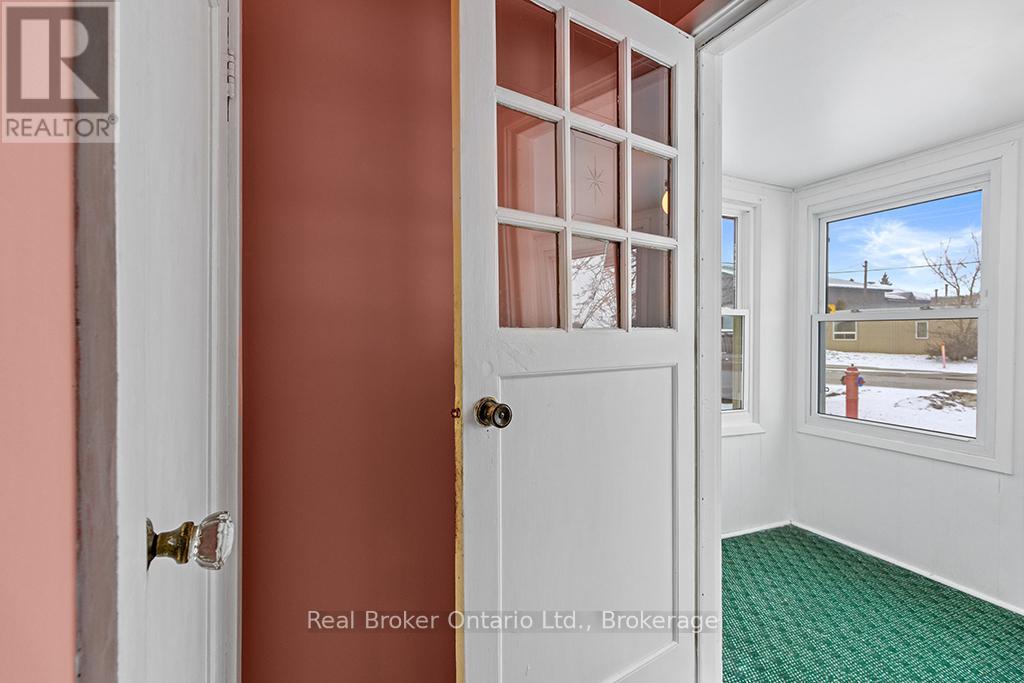 626 13TH AVENUE - 9