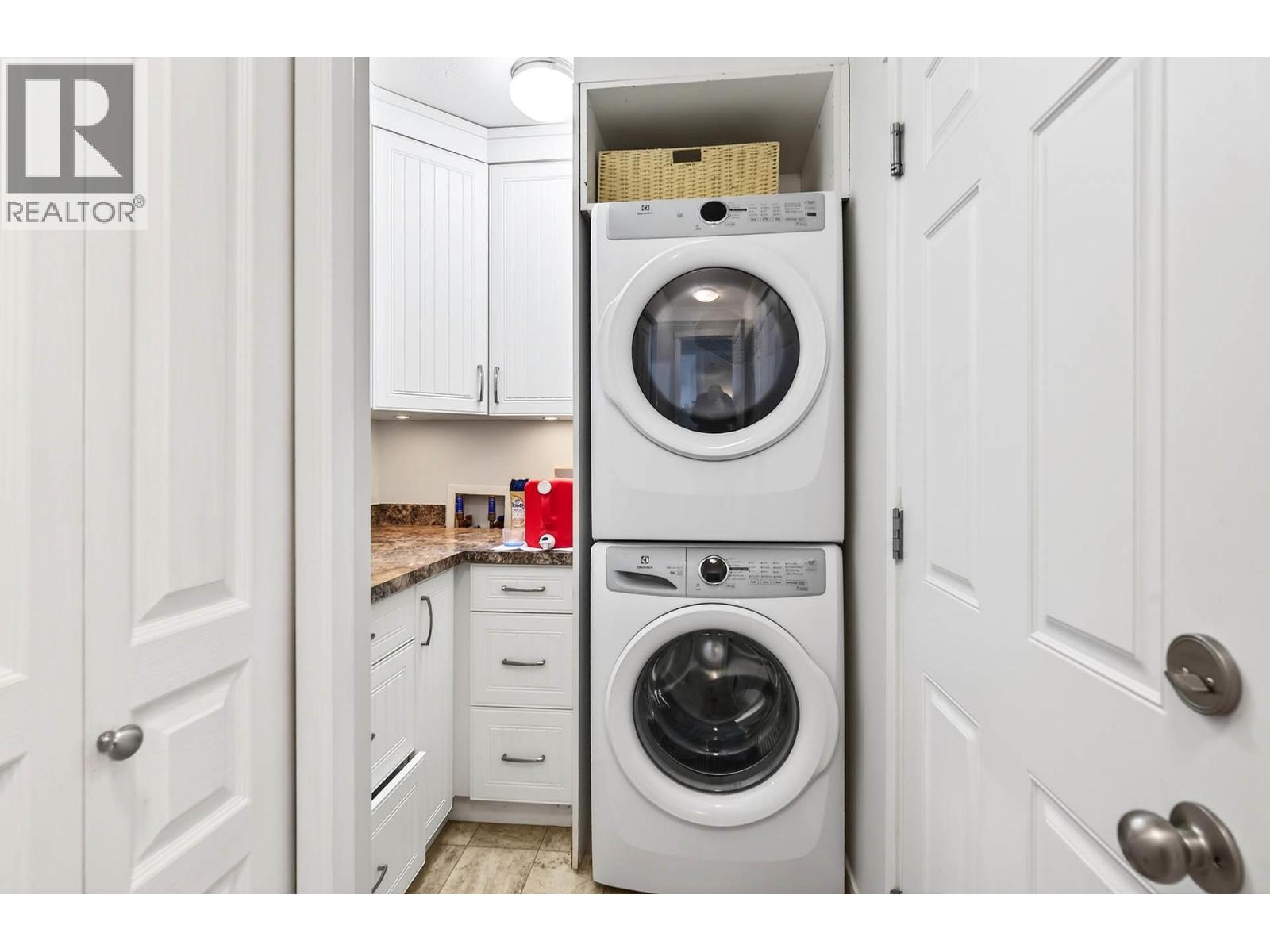 1968 Saskatoon Place, Kamloops