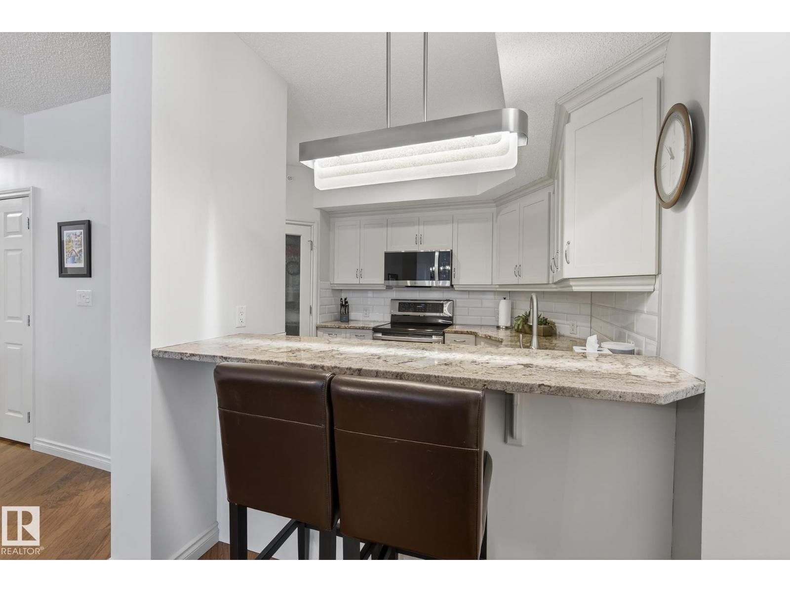 #307 10108 125 ST NW - 11