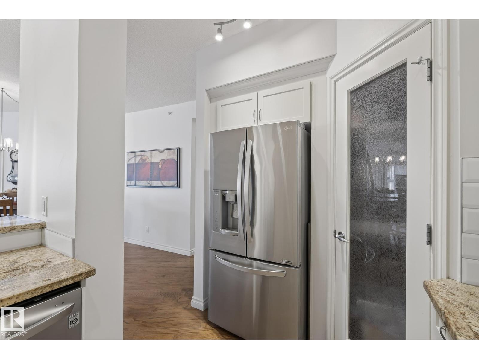 #307 10108 125 ST NW - 15