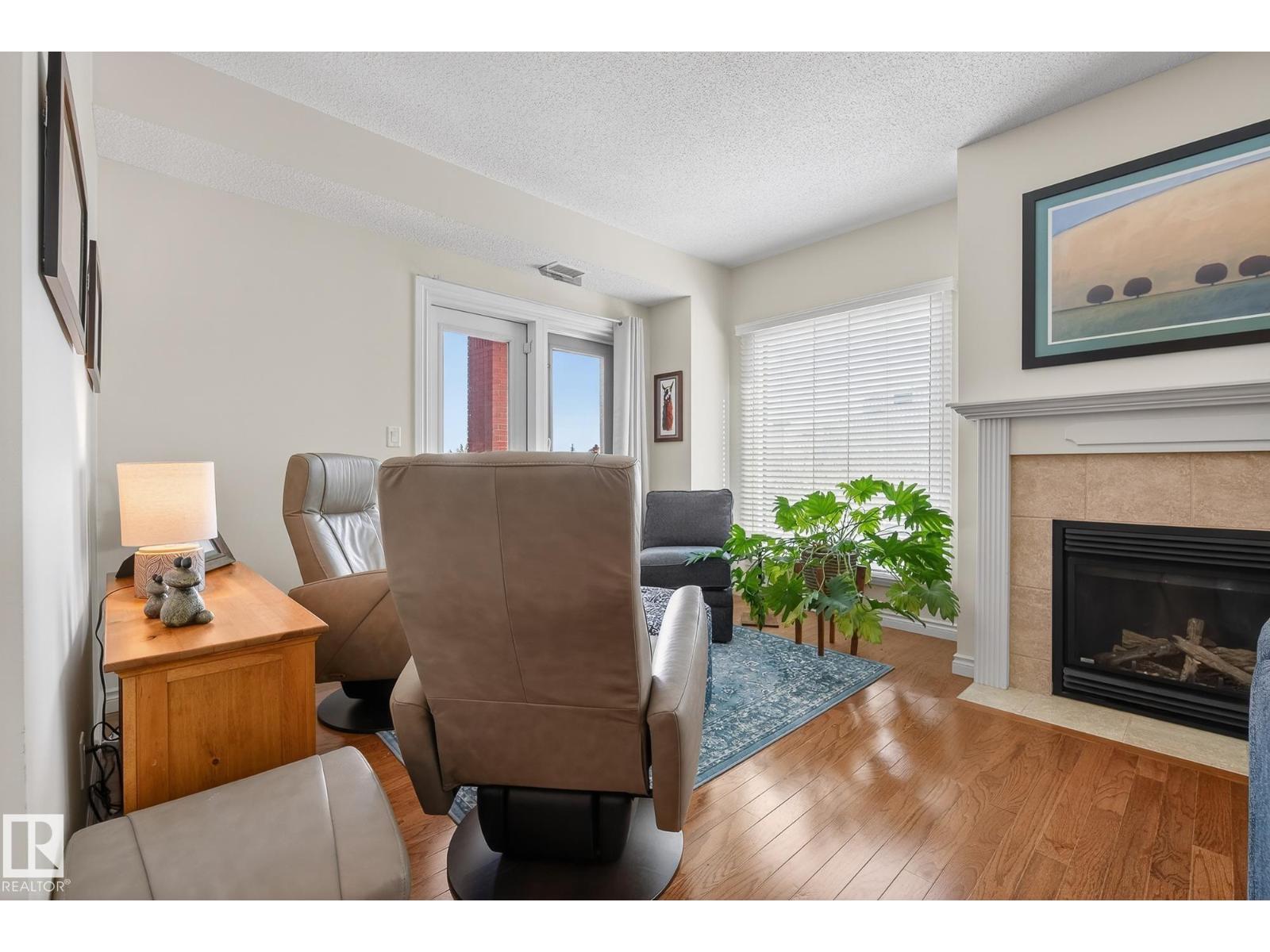 #307 10108 125 ST NW - 24