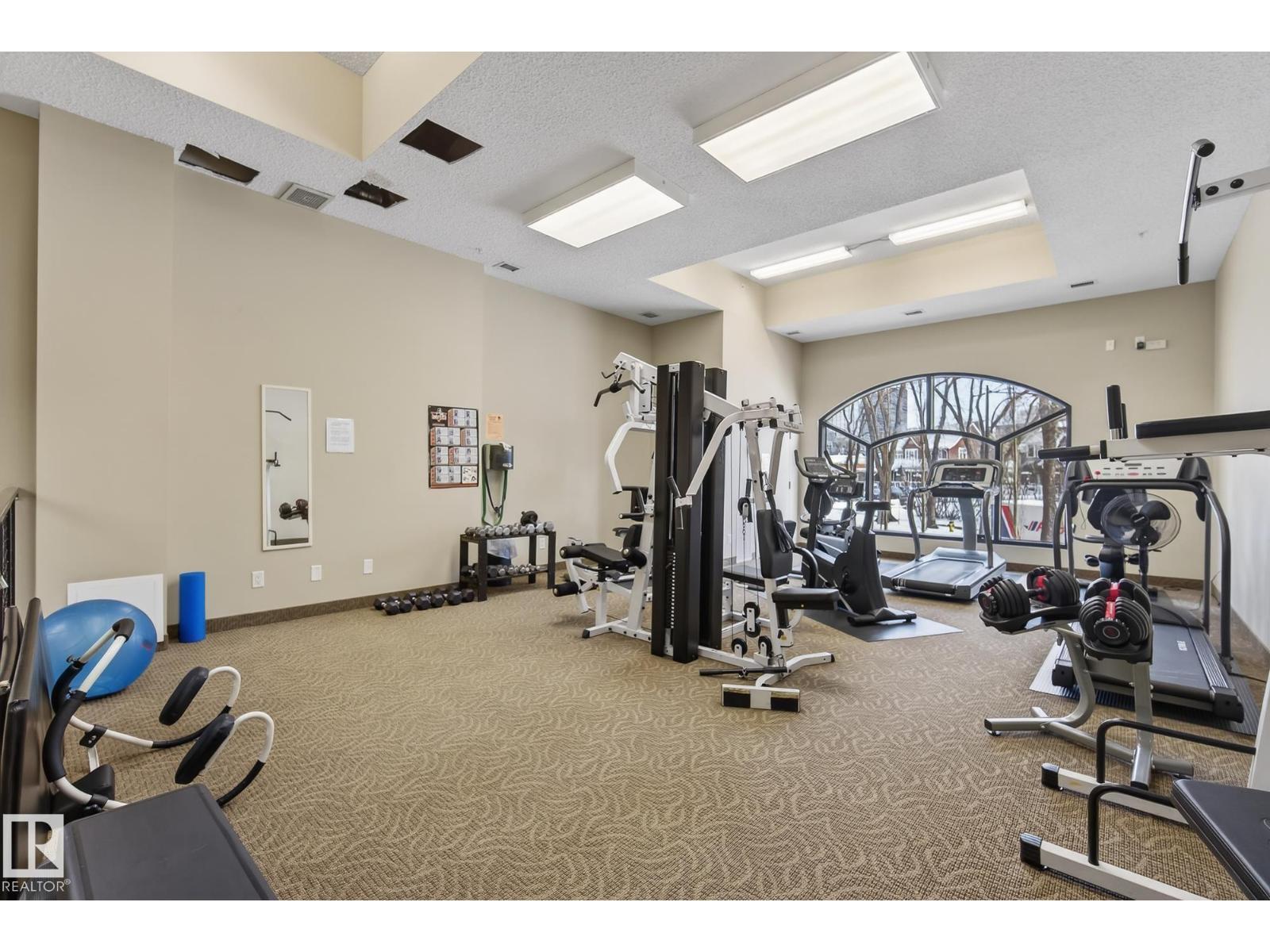 #307 10108 125 ST NW - 40