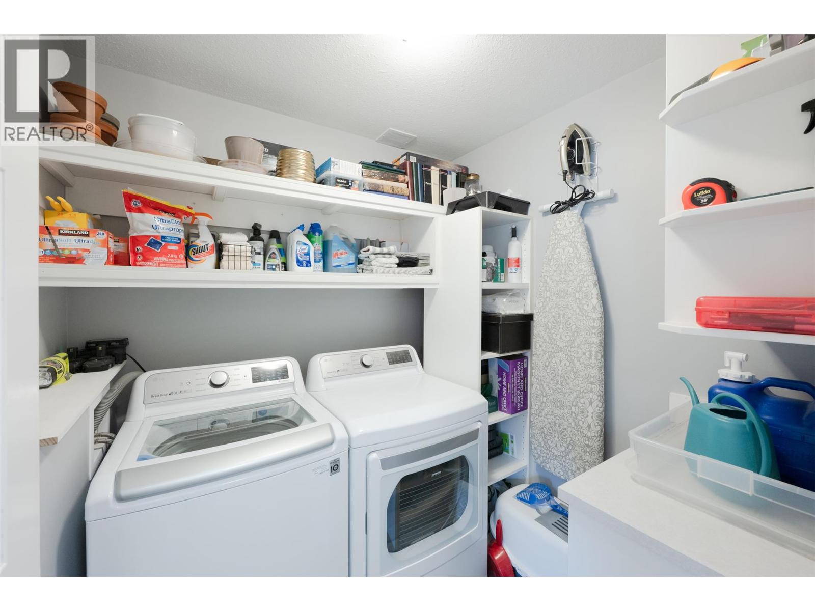 6514 MEADOWS Drive Unit# 9, Oliver