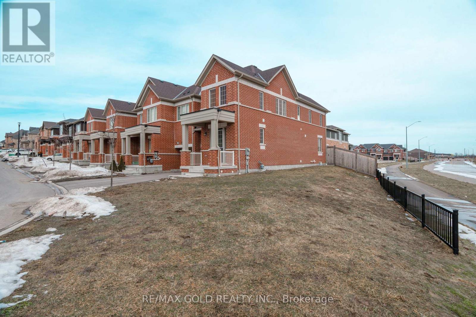 2433 FLORENTINE PLACE - 3