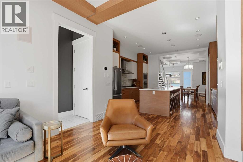 Single Family House for Sale in   Avenue SW Altadore Calgary 