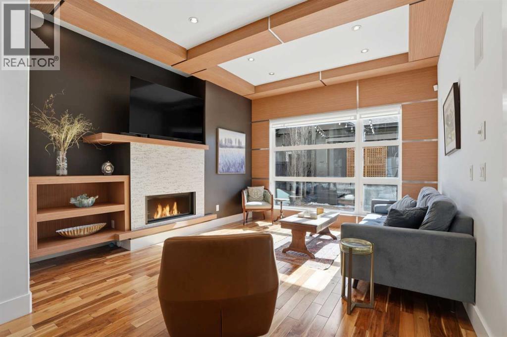 Single Family House for Sale in   Avenue SW Altadore Calgary 