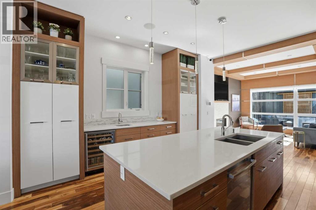 Single Family House for Sale in   Avenue SW Altadore Calgary 