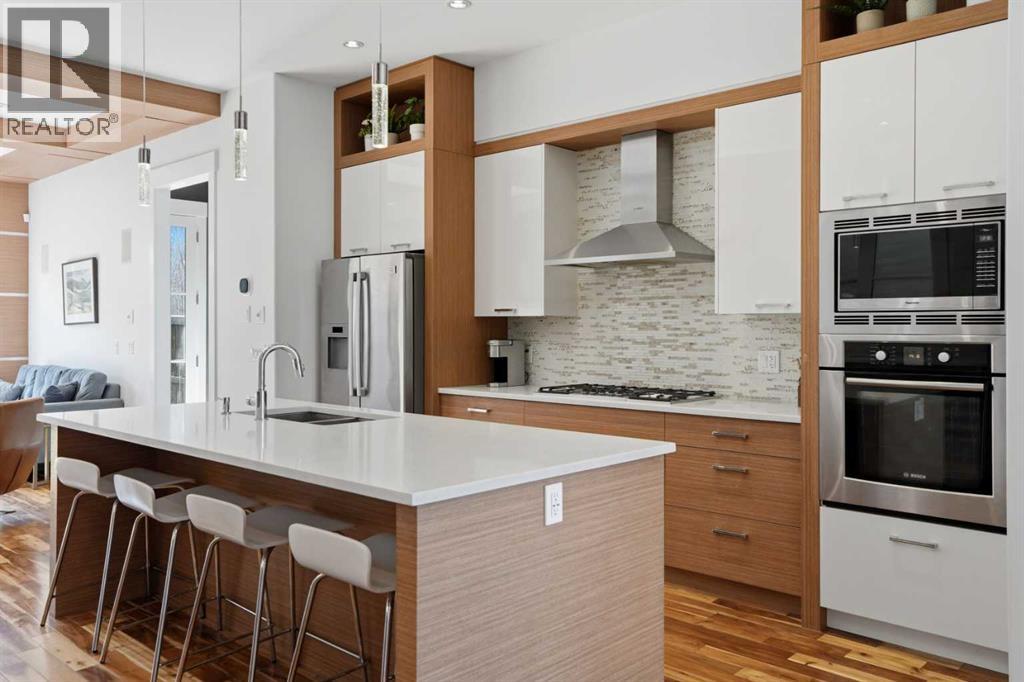 Single Family House for Sale in   Avenue SW Altadore Calgary 