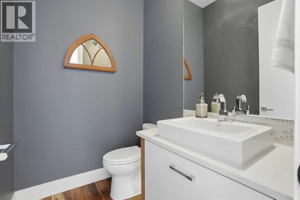 Single Family House for Sale in   Avenue SW Altadore Calgary 