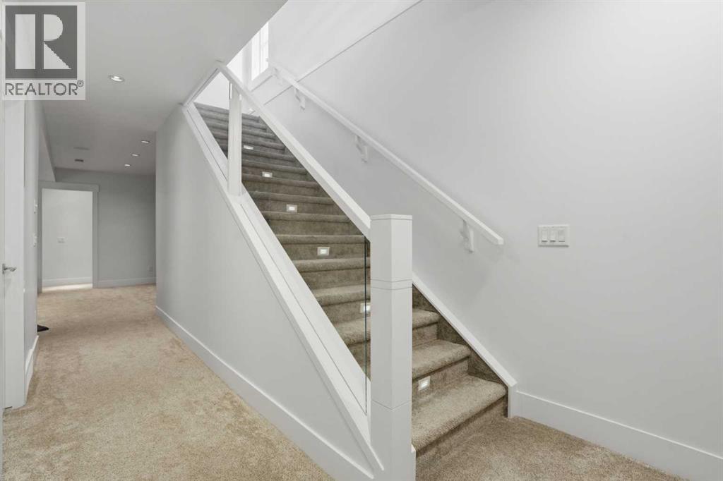 2027 42 Avenue SW, Calgary, Alberta