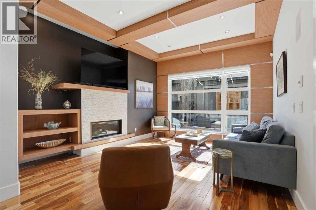 Single Family House for Sale in   Avenue SW Altadore Calgary 