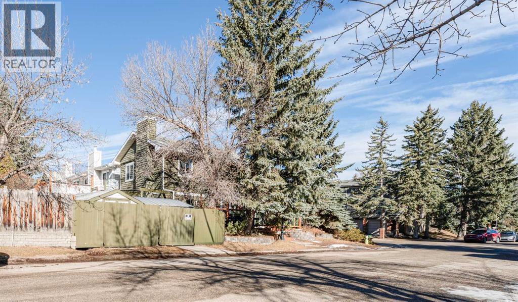 Single Family House for Sale in  Midpark Gardens SE Midnapore Calgary 