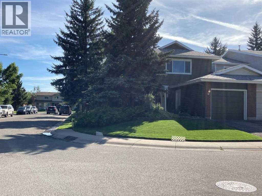 Single Family House for Sale in  Midpark Gardens SE Midnapore Calgary 