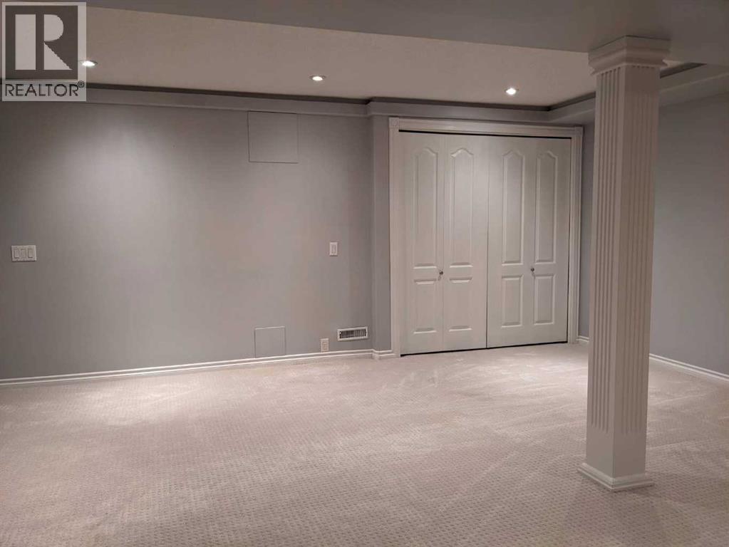 Single Family House for Sale in  Midpark Gardens SE Midnapore Calgary 