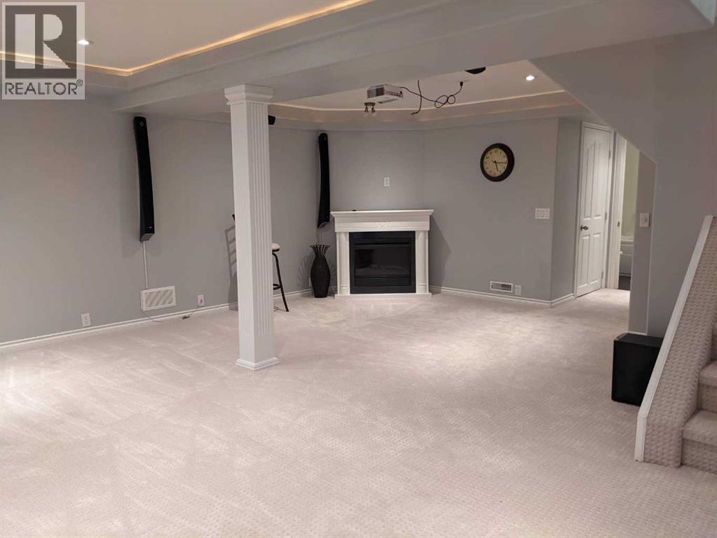 Single Family House for Sale in  Midpark Gardens SE Midnapore Calgary 