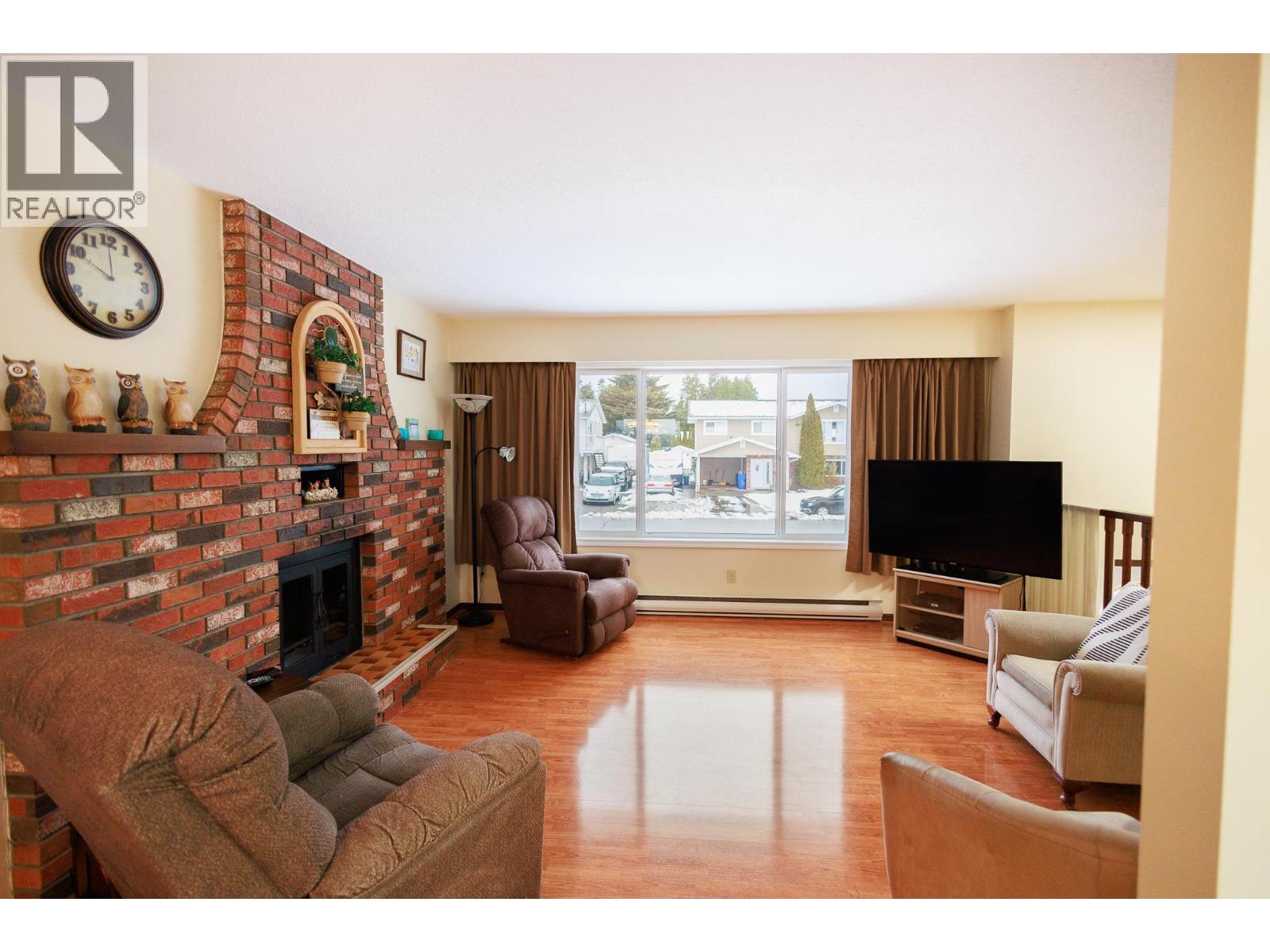 3627 COTTONWOOD Crescent, Terrace